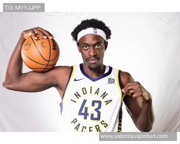 哈克斯高效表现助力球队12投8中砍下17分10篮板6助攻正负值加43 哈克斯高效表现助力球队12投8中砍下17分10篮板6助攻正负值加43