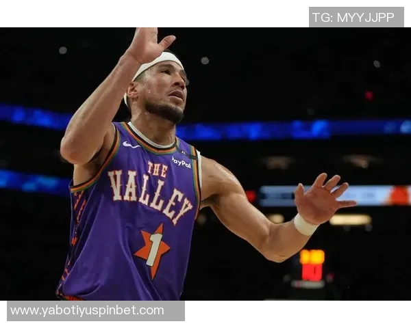 布克绝杀前三分未能命中坦言感到煎熬训练表现与比赛差距明显