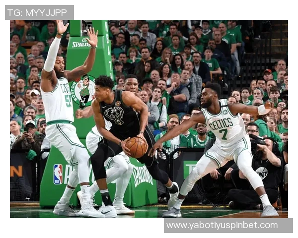 迈克布朗解析先发调整策略应对绿军小个阵容避免大个防守后卫 迈克布朗解析先发调整策略应对绿军小个阵容避免大个防守后卫