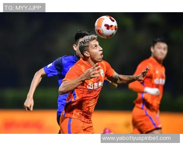 克雷桑身穿巴西9号球衣现场助威激情对决韩国队